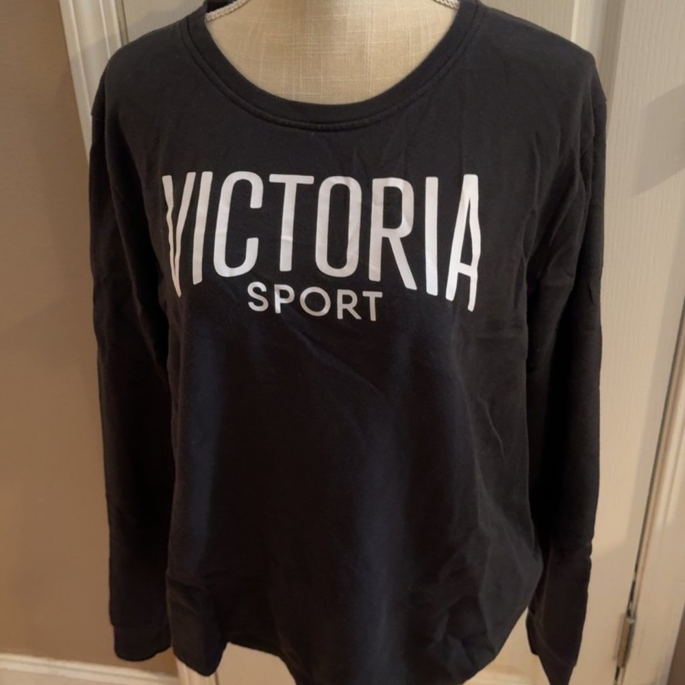 Victoria Sport Crewneck